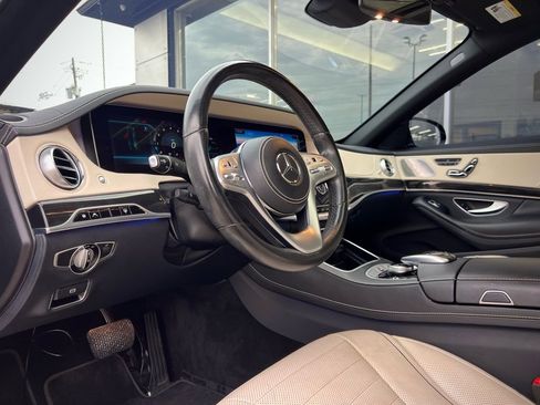 Used 2018 Mercedes-Benz S 560 Sedan image 44