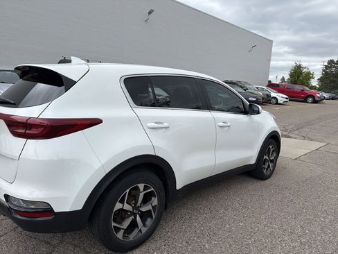 Used 2020 Kia Sportage LX FWD image 5