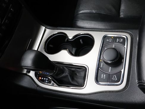 Used 2019 Jeep Grand Cherokee High Altitude AWD/4WD image 17