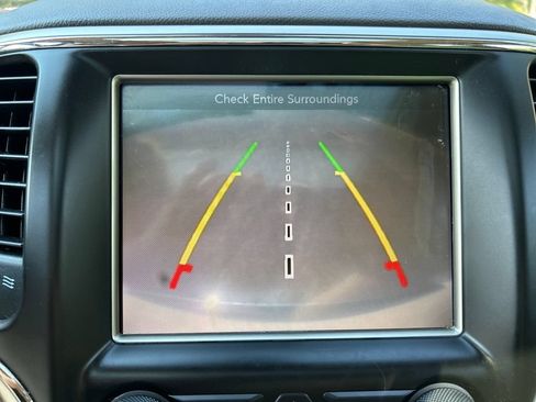 Used 2015 Jeep Grand Cherokee Overland AWD/4WD image 31