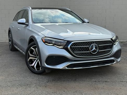 Used 2024 Mercedes-Benz E 450 4MATIC All-Terrain Wagon w/ Digital Light Package image 23