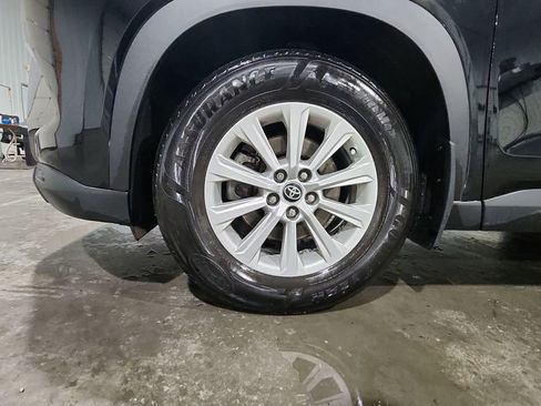 Used 2024 Toyota Grand Highlander XLE image 14