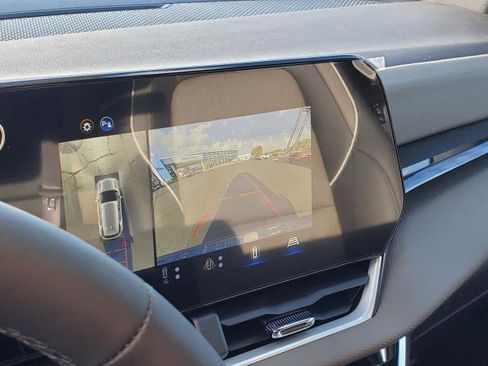 New 2026 Chevrolet Equinox LT w/ Convenience Package II image 18