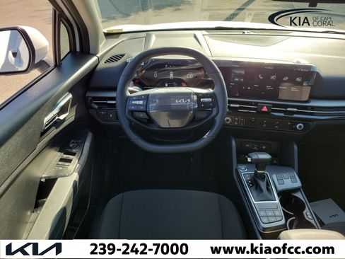 New 2026 Kia Sportage LX FWD image 15