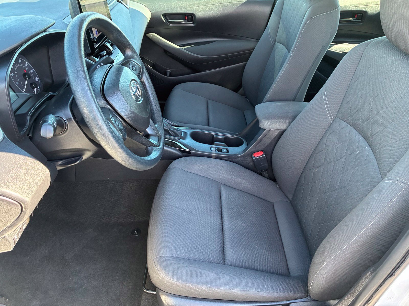 Used 2024 Toyota Corolla LE FWD image 14