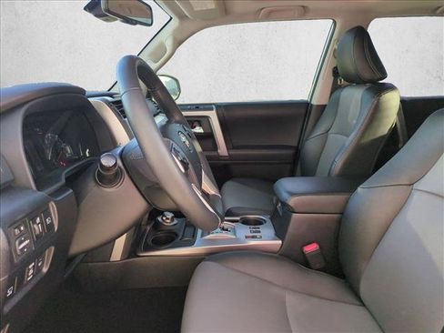 Certified 2022 Toyota 4Runner SR5 Premium w/ Moonroof Package AWD/4WD image 17