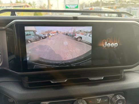 New 2026 Jeep Wrangler Unlimited Sport image 18