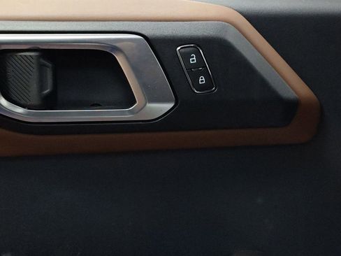 Used 2021 Ford Bronco Outer Banks image 13