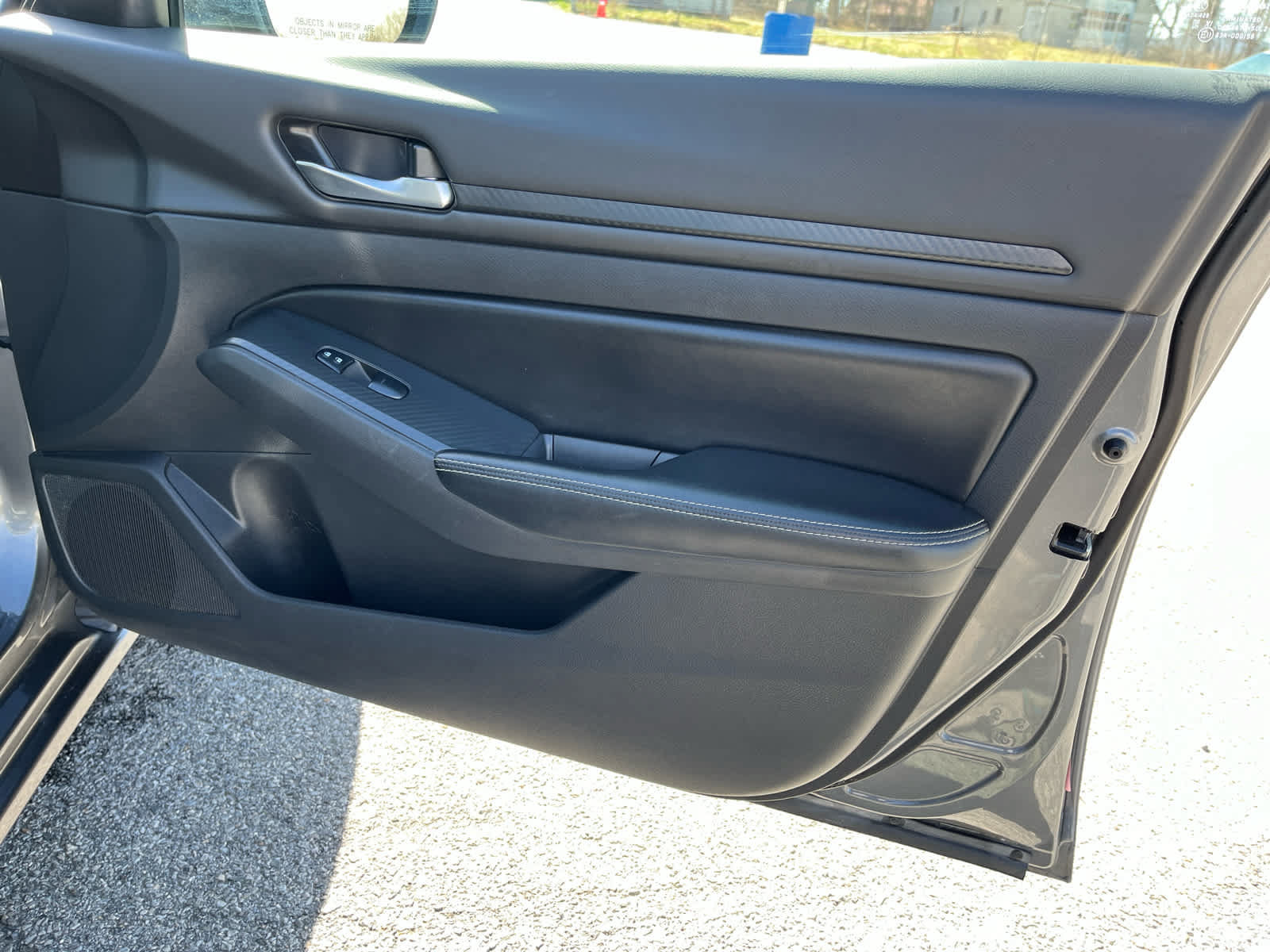 Used 2024 Nissan Altima 2.5 SV FWD image 30