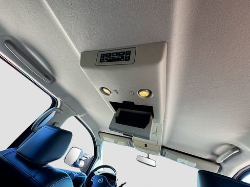 Used 2008 Nissan Titan LE w/ Tow Pkg image 14