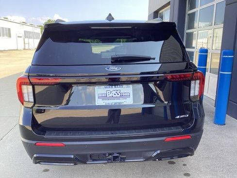 Used 2025 Ford Explorer ST-Line w/ Premium Package AWD/4WD image 13