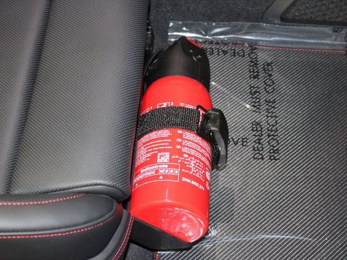 Used 2025 Porsche 911 Carrera 4 GTS image 39