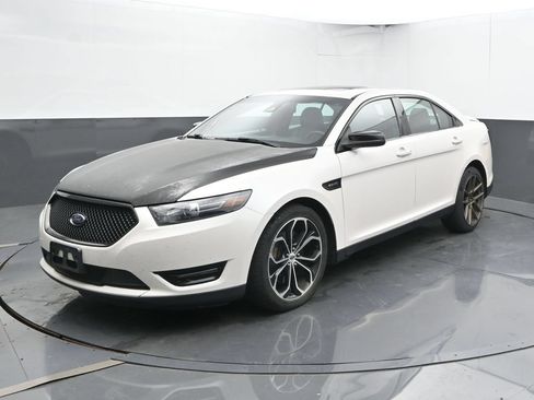 Used 2017 Ford Taurus SHO AWD/4WD image 7