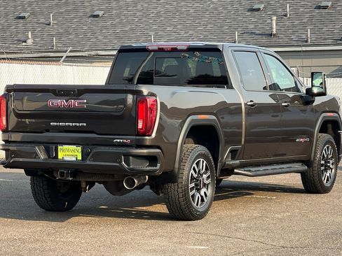 Used 2021 GMC Sierra 2500 AT4 w/ AT4 Preferred Package image 4