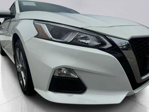 Used 2020 Nissan Altima 2.5 S FWD image 10