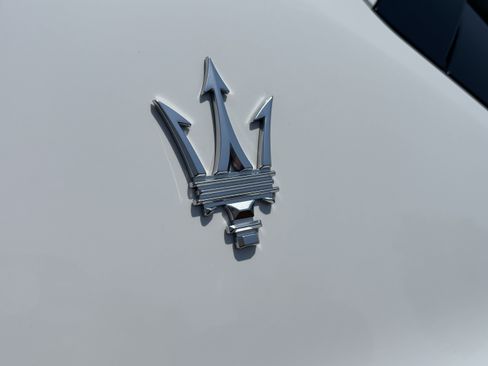Used 2025 Maserati Grecale Folgore AWD/4WD image 16