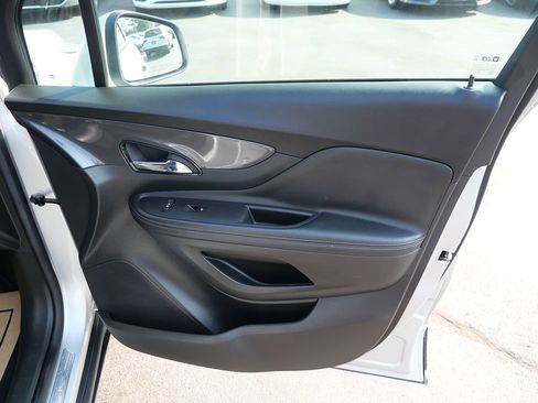 Used 2019 Buick Encore Preferred image 24