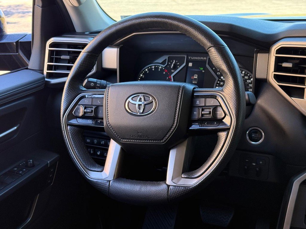 Used 2023 Toyota Tundra Limited AWD/4WD image 11