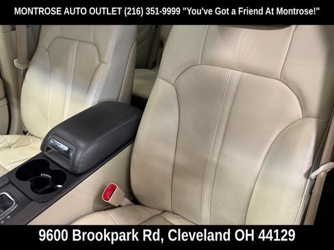 Used 2019 Lincoln MKT AWD image 30