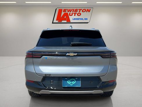 Used 2025 Chevrolet Equinox EV LT w/ Convenience Package AWD/4WD image 12
