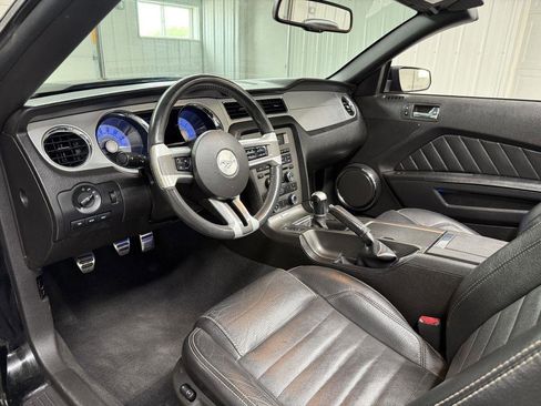Used 2010 Ford Mustang GT RWD image 20