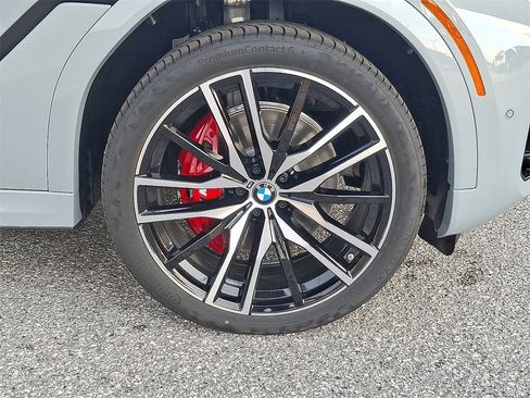 New 2026 BMW X6 xDrive40i w/ Executive Package image 8