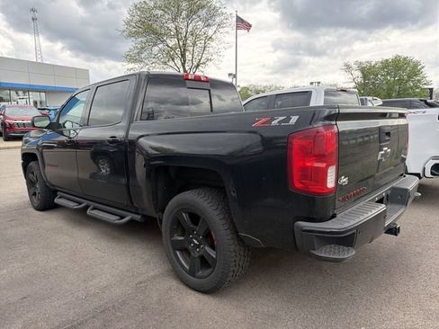 Used 2018 Chevrolet Silverado 1500 LTZ Z71 w/ Redline Edition AWD/4WD image 3