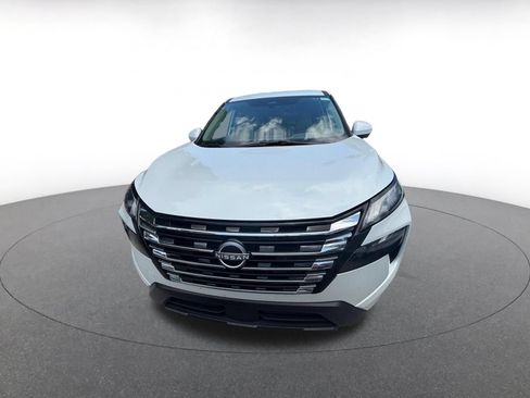 Used 2025 Nissan Rogue SV AWD/4WD image 7