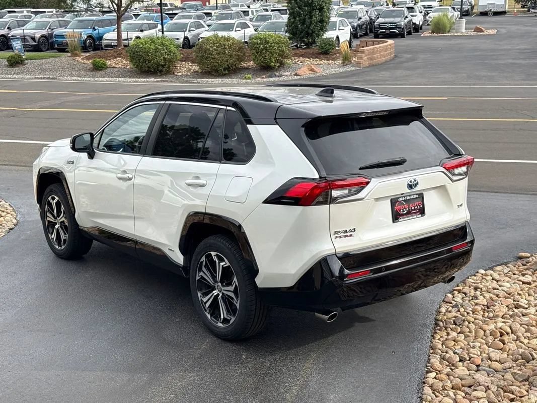 Used 2022 Toyota RAV4 XSE w/ Premium Package AWD/4WD image 40