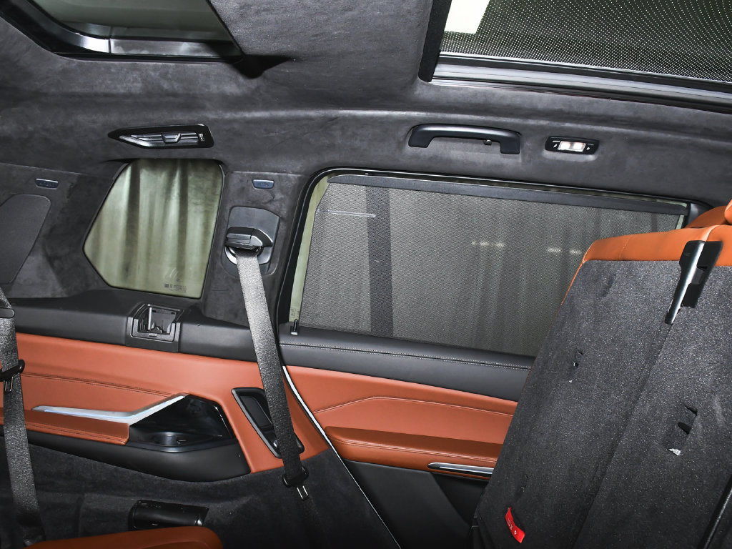 Used 2026 BMW X7 M60i AWD/4WD image 65