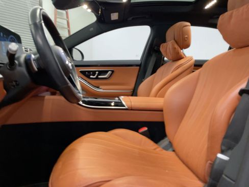 Used 2023 Mercedes-Benz S 580 4MATIC Sedan image 5