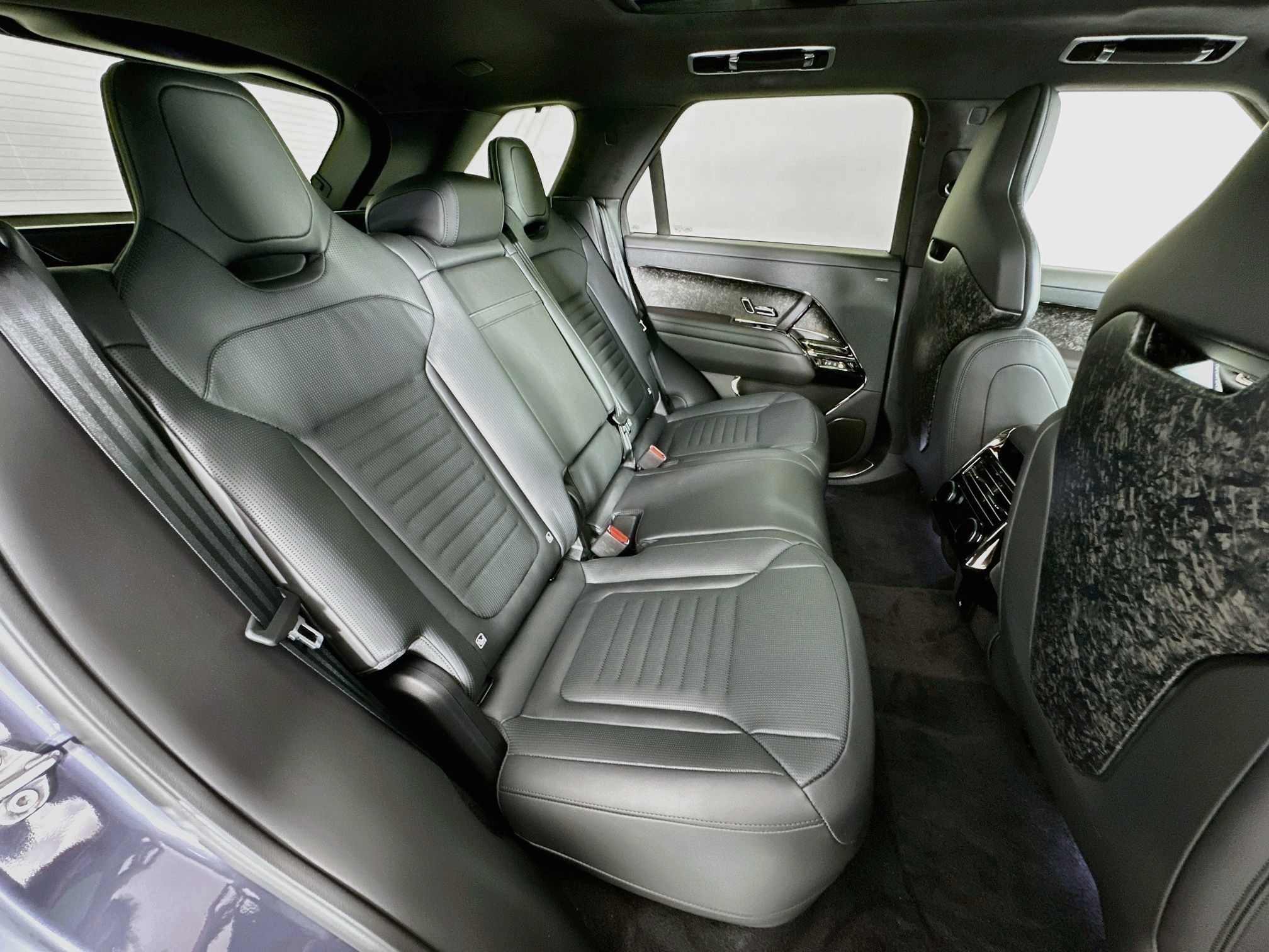 New 2026 Land Rover Range Rover Sport SV Carbon AWD/4WD image 25