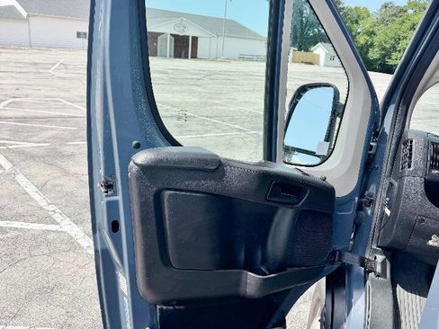 Used 2019 RAM ProMaster 2500 FWD image 9