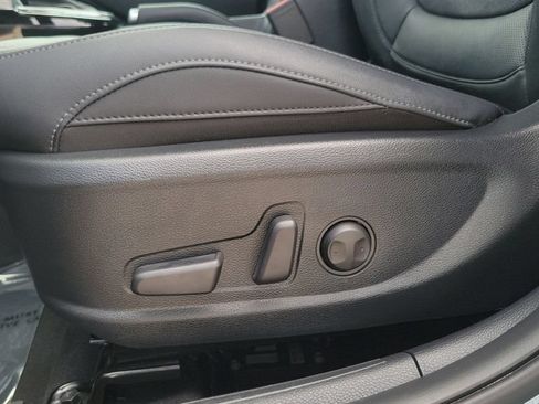 Used 2024 Kia Seltos EX AWD/4WD image 16