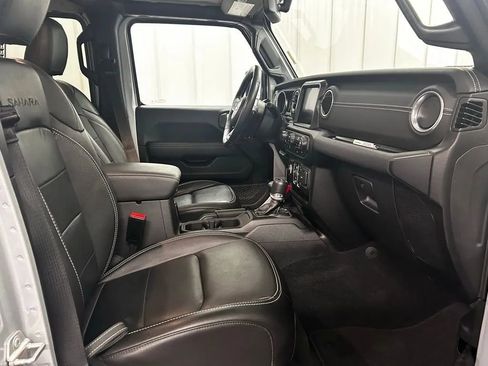 Used 2023 Jeep Wrangler Unlimited Sahara w/ Cold Weather Group image 22