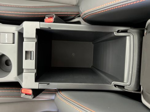 New 2026 Subaru Crosstrek 2.5i Limited w/ Crosstrek Mirror Package image 26