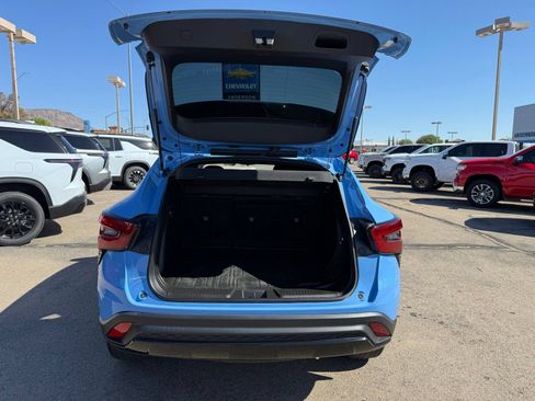Certified 2024 Chevrolet Trax RS w/ Driver Confidence Package FWD image 35