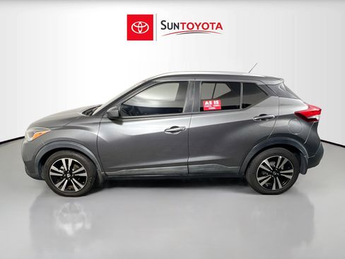 Used 2018 Nissan Kicks SV image 7
