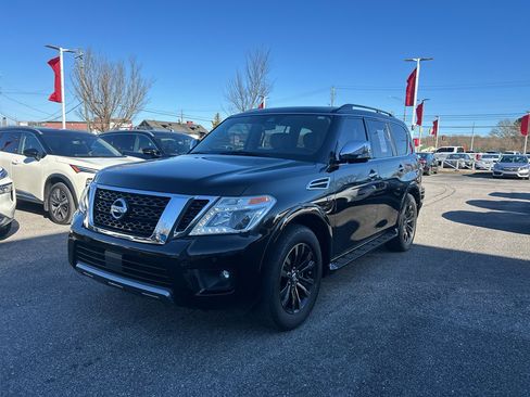 Used 2019 Nissan Armada Platinum w/ Captain's Chairs Package image 7