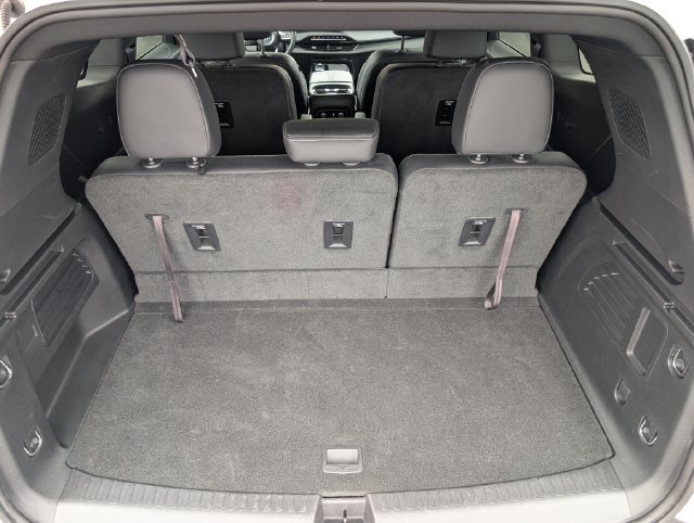 Used 2025 Buick Enclave Preferred FWD image 14