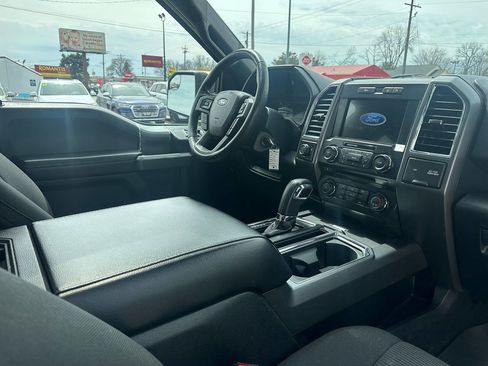 Used 2016 Ford F150 XLT w/ Equipment Group 302A Luxury image 29