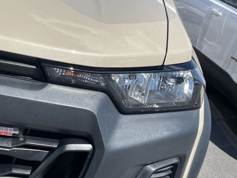 Used 2023 Chevrolet Colorado Trail Boss w/ Technology Package AWD/4WD image 4