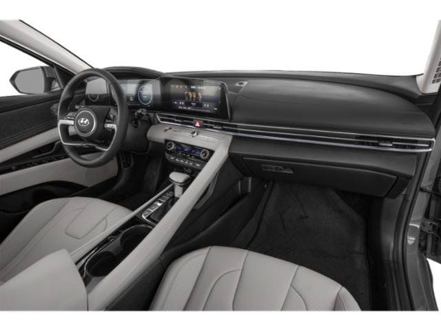 Certified 2023 Hyundai Elantra Limited w/ Preferred Accessory Package FWD image 18