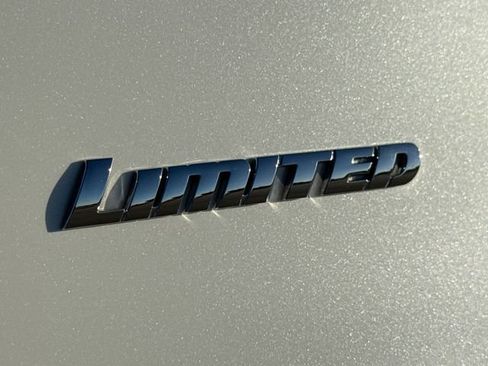 Used 2023 Toyota 4Runner Limited AWD/4WD image 6