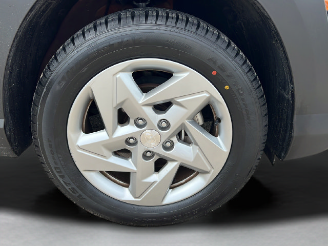 Certified 2025 Hyundai Kona SE FWD image 31