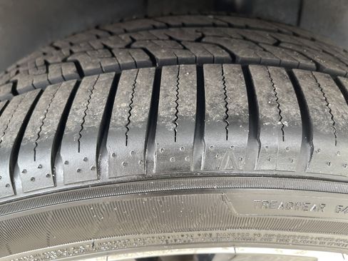 Used 2013 Ford Taurus SHO image 26