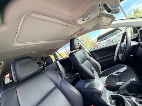 Used 2018 Toyota RAV4 Limited AWD/4WD image 23