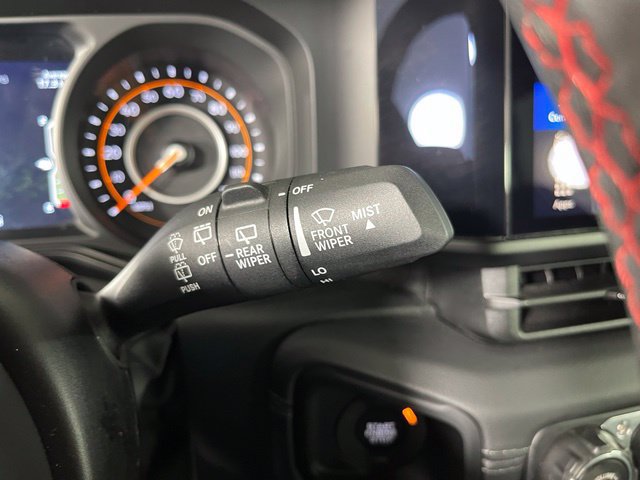 Used 2025 Jeep Wrangler Unlimited Rubicon AWD/4WD image 24