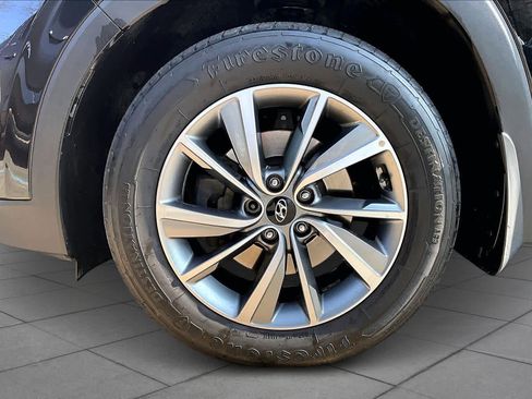 Used 2020 Hyundai Santa Fe Limited image 10