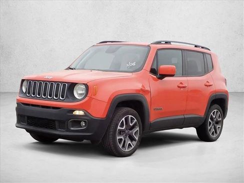 Used 2018 Jeep Renegade Latitude w/ Cold Weather Group image 6